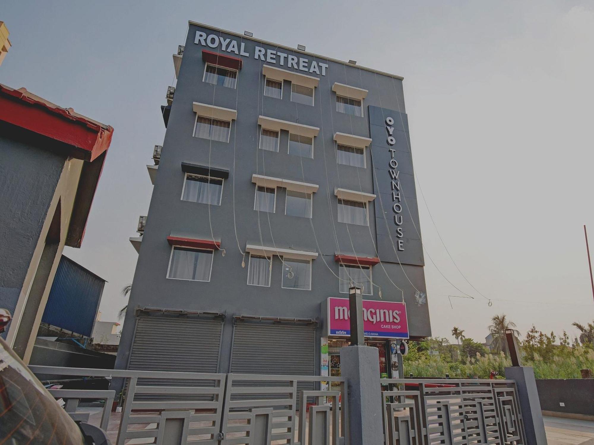 Super Townhouse The Royal Retreat Hotel Garui Exterior foto